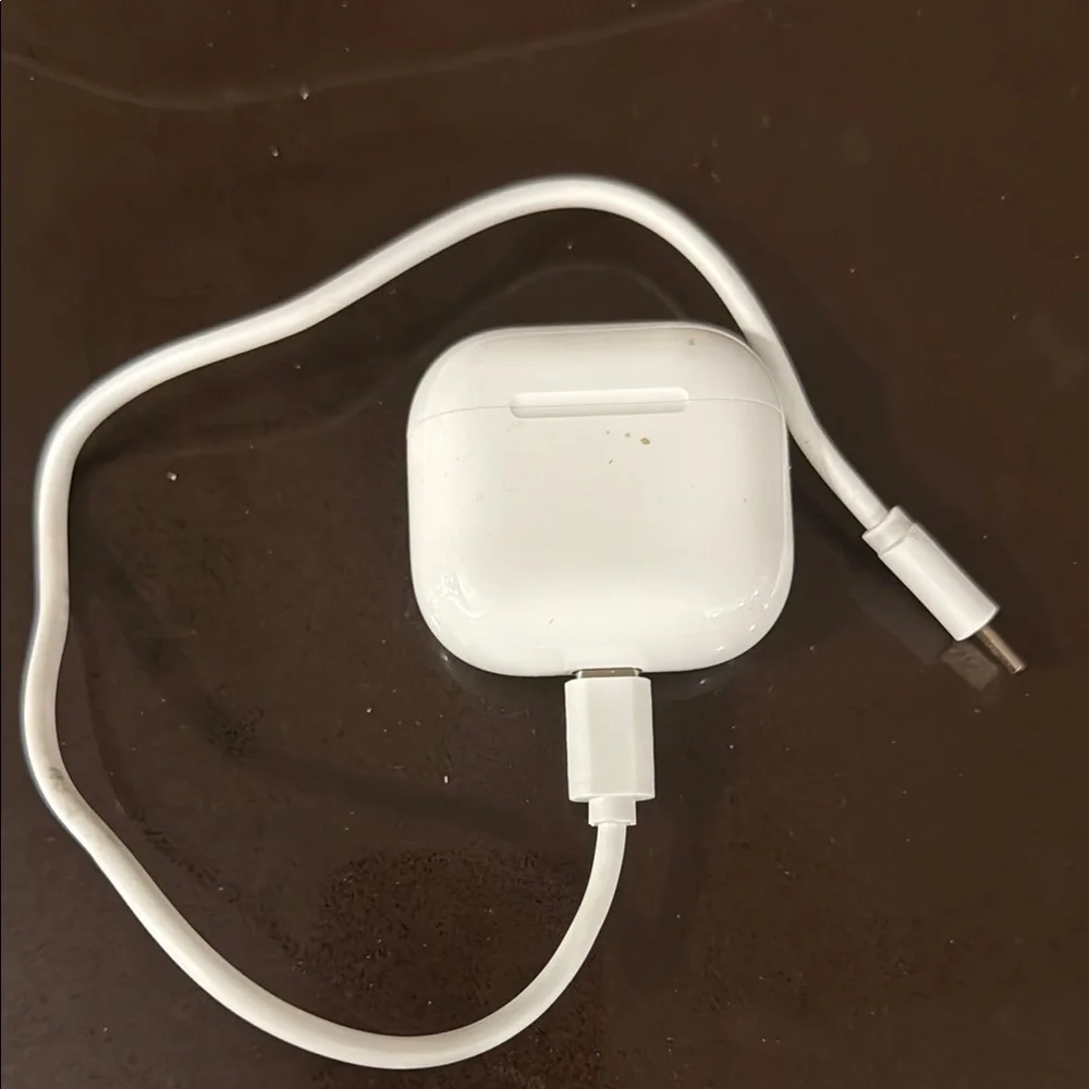 Apple AirPods Wireless Earbuds with Charging Cable